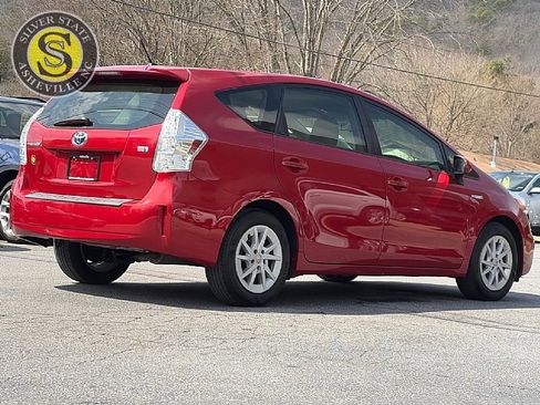 Used 2013 Toyota Prius V Two image 6