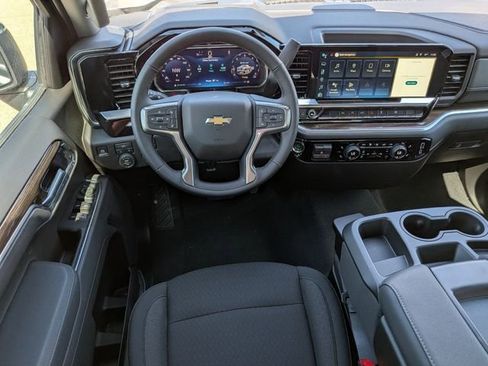 New 2026 Chevrolet Silverado 1500 LT image 18