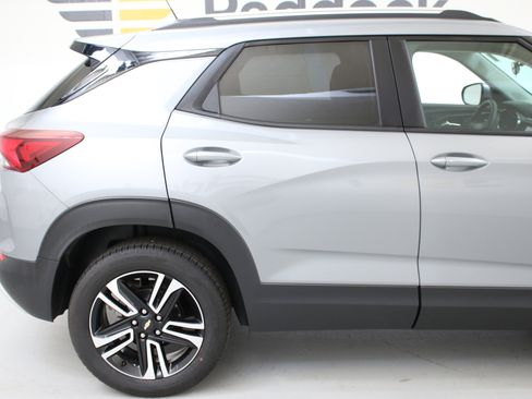 Certified 2023 Chevrolet TrailBlazer LT FWD image 9
