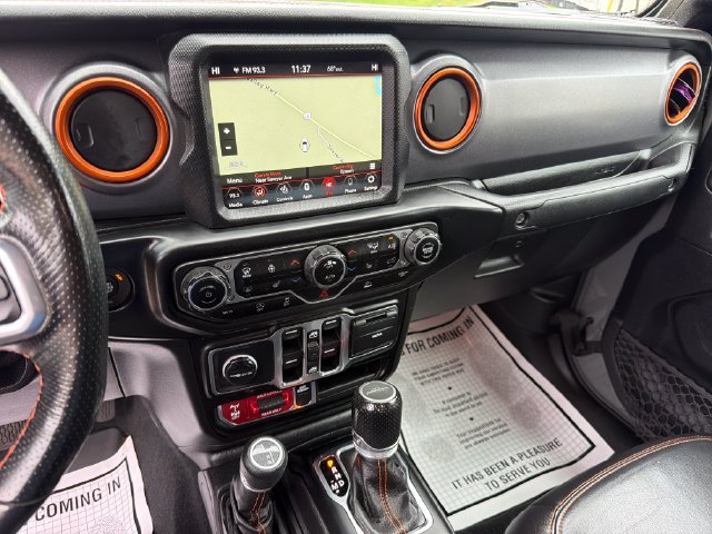 Used 2021 Jeep Gladiator Mojave AWD/4WD image 19