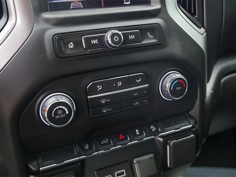 Used 2025 Chevrolet Silverado 2500 Custom w/ Custom Convenience Package image 21