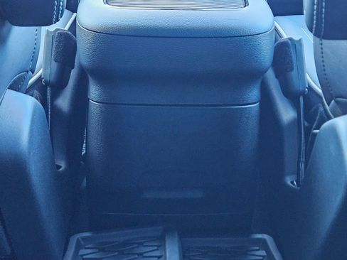 New 2026 Chrysler Pacifica Limited w/ Uconnect Theater Family Group image 23