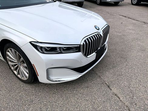 Used 2021 BMW 745e xDrive 745e xDrive image 5