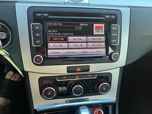 Used 2012 Volkswagen CC Sport FWD image 15