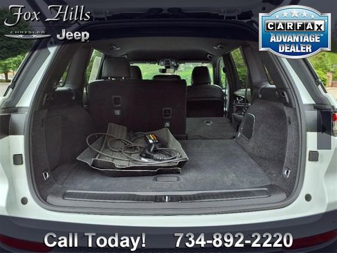 Used 2022 Jeep Grand Cherokee Trailhawk image 10