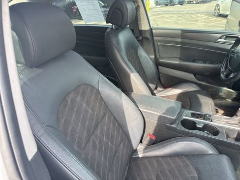 Used 2017 Hyundai Sonata Sport w/ Value Edition Package 02 image 9