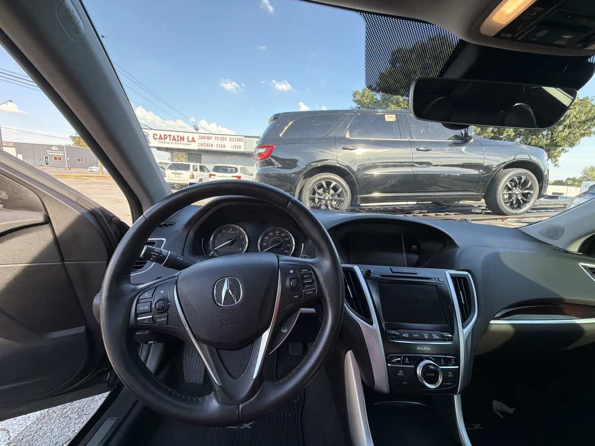 Used 2015 Acura TLX w/ Technology Package FWD image 5
