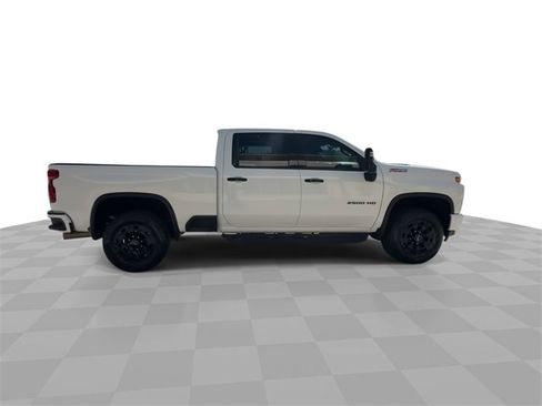 Used 2022 Chevrolet Silverado 2500 LTZ w/ LTZ Plus Package image 17