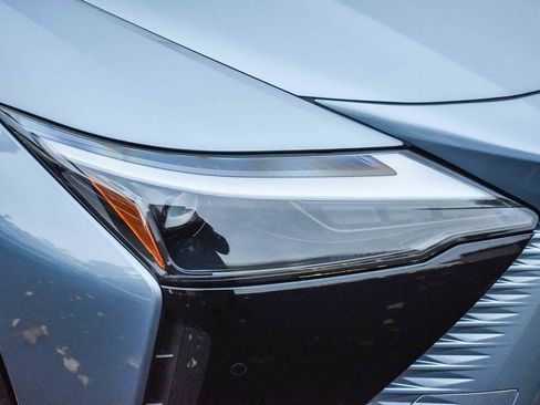 New 2026 Lexus RZ 350e RZ 350e image 8