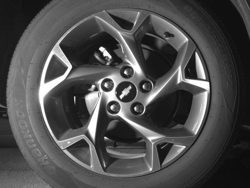 Used 2025 Chevrolet Trax LT w/ LT Convenience Package image 15