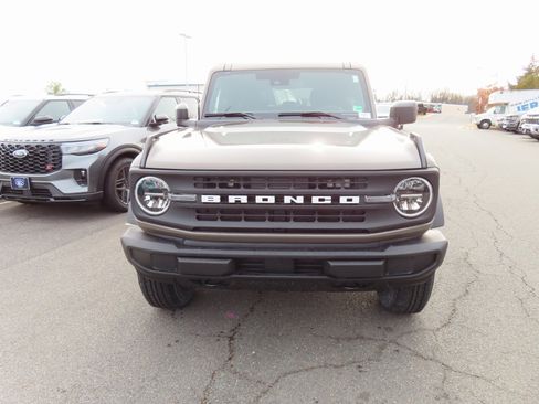 New 2025 Ford Bronco Big Bend image 2