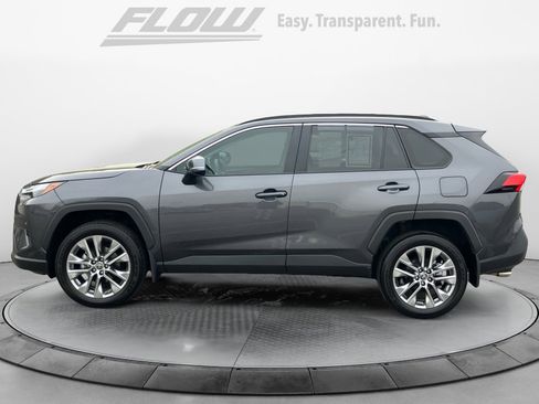 Used 2024 Toyota RAV4 XLE Premium image 5