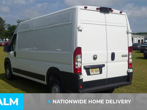 Used 2025 RAM ProMaster 2500 w/ Convenience Group FWD image 4