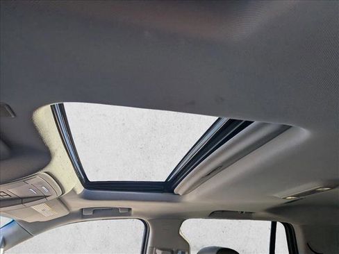 Used 2019 GMC Yukon Denali image 18