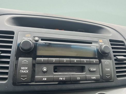 Used 2004 Toyota Camry SE image 25