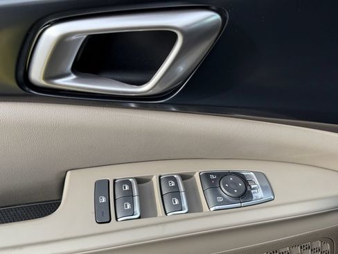 New 2026 Kia Carnival FWD image 11