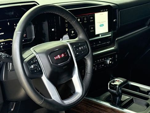 Used 2025 GMC Sierra 1500 Elevation w/ Preferred Package RWD image 18