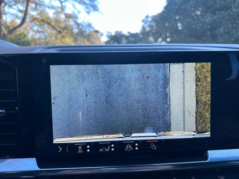 Used 2024 GMC Sierra 1500 Elevation w/ Elevation Premium Package image 40