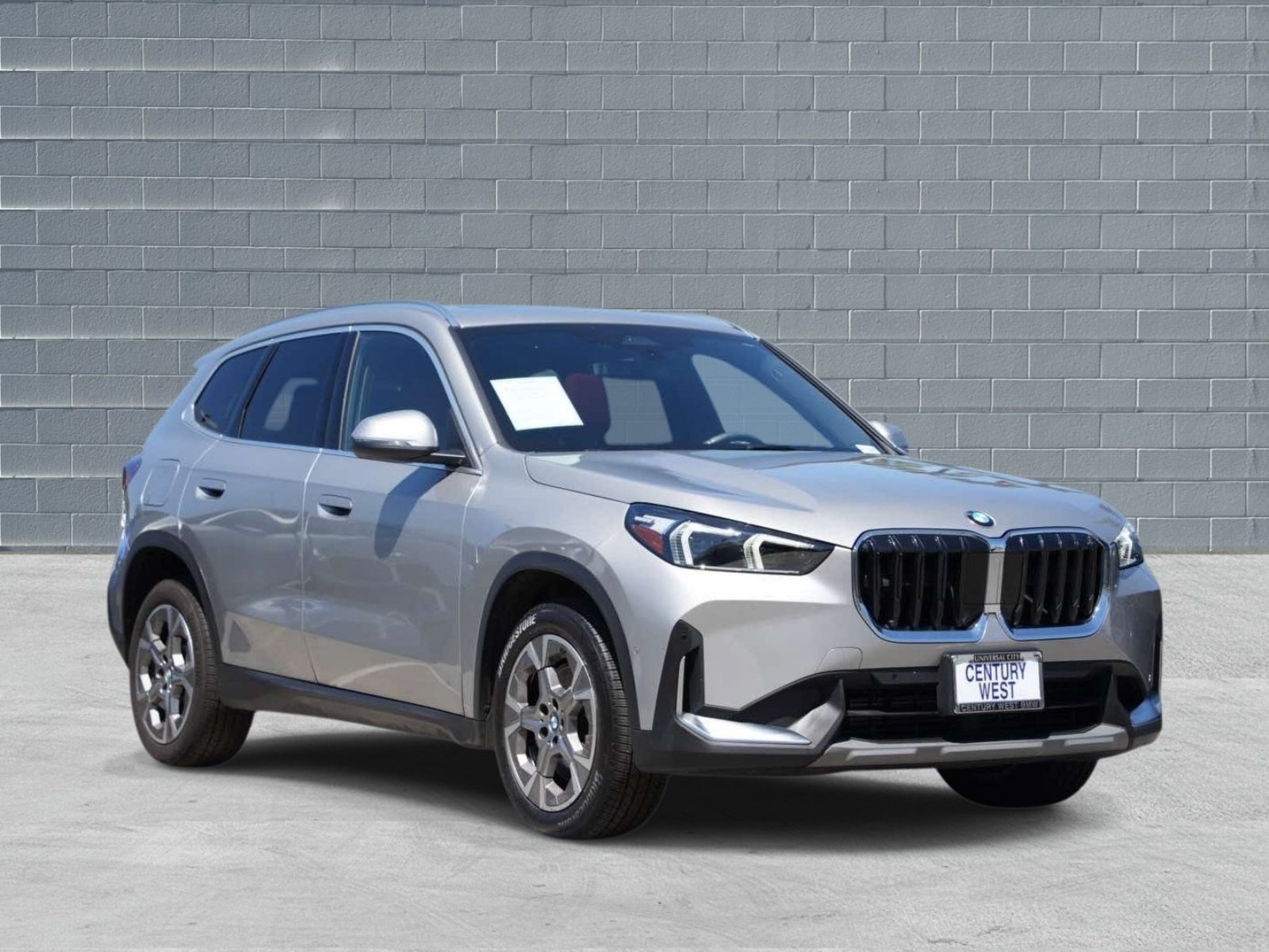 Used 2023 BMW X1 xDrive28i w/ Convenience Package AWD/4WD image 1