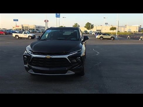 Certified 2023 Chevrolet Blazer LT w/ Convenience Package image 3