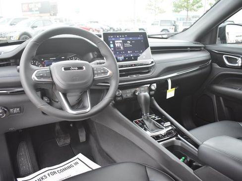 New 2026 Jeep Compass Limited AWD/4WD image 18
