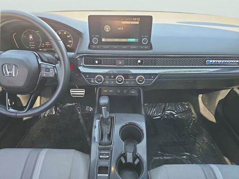 Used 2025 Honda Civic Sport image 10