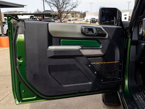 Used 2022 Ford Bronco Badlands w/ Sasquatch Package image 31