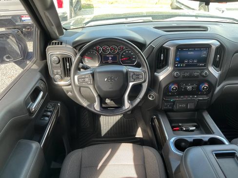 Used 2020 Chevrolet Silverado 1500 RST w/ Texas Edition RWD image 11