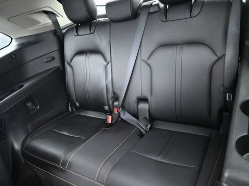 Used 2024 MAZDA CX-90 Plug-In Hybrid w/ Premium Pkg image 32