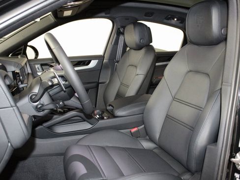 New 2026 Porsche Cayenne E-Hybrid Coupe image 5