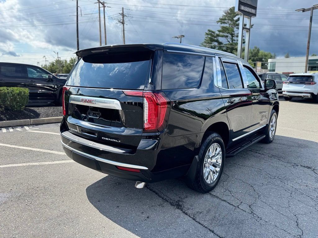 Used 2023 GMC Yukon Denali w/ Advanced Technology Package AWD/4WD image 7
