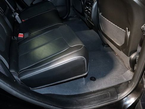 Used 2022 Jeep Grand Cherokee Overland w/ Luxury Tech Group IV image 34