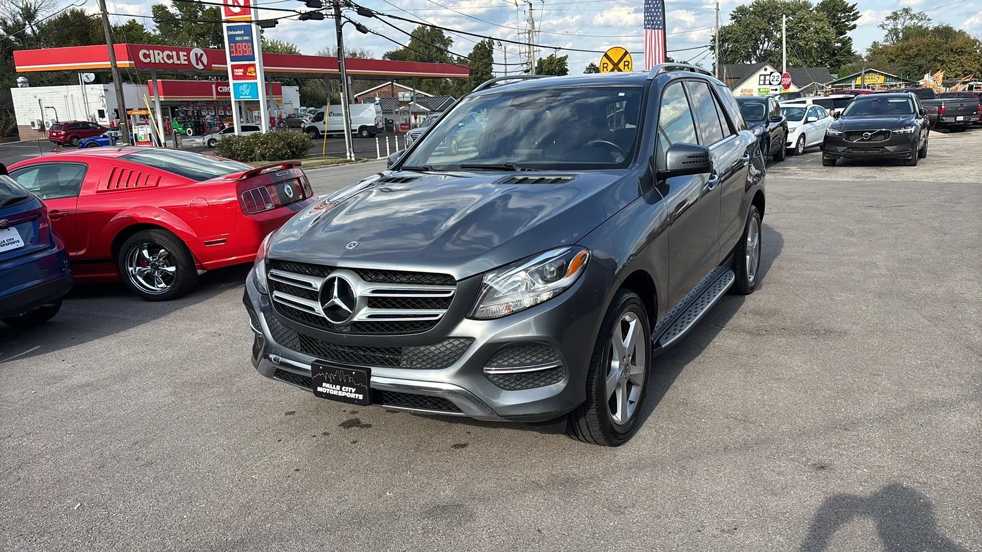 Used 2018 Mercedes-Benz GLE 350 4MATIC image 2