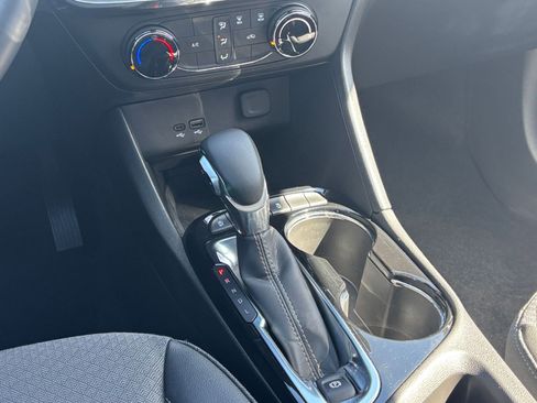 Used 2025 Buick Encore GX Preferred image 38