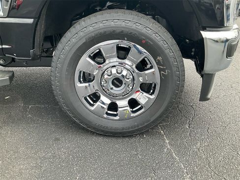 New 2026 Ford F250 Lariat w/ Chrome Package image 11
