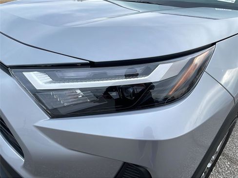 Used 2025 Toyota RAV4 XLE image 9