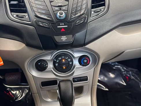 Used 2018 Ford Fiesta SE FWD image 14