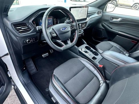 Used 2024 Ford Escape ST-Line w/ Tech Pack #1 AWD/4WD image 8
