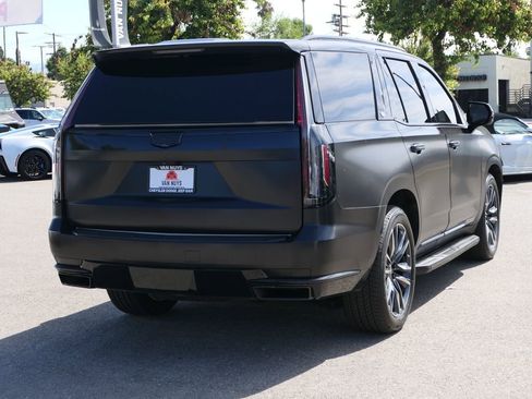 Used 2024 Cadillac Escalade Sport Platinum AWD/4WD image 4