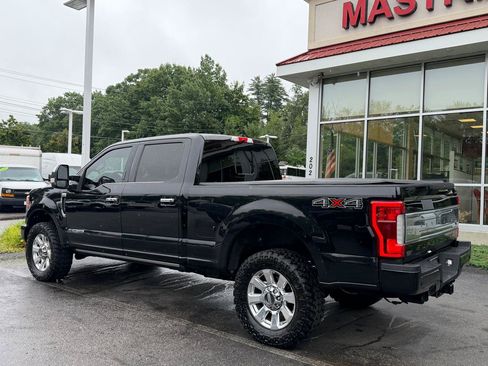 Used 2019 Ford F250 Platinum w/ Platinum Ultimate Package AWD/4WD image 9