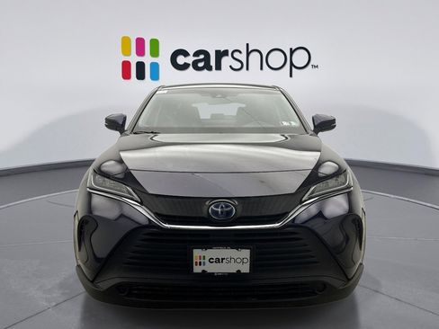 Used 2022 Toyota Venza LE image 8