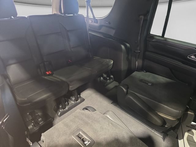Used 2023 GMC Yukon XL SLT w/ SLT Luxury Package AWD/4WD image 31