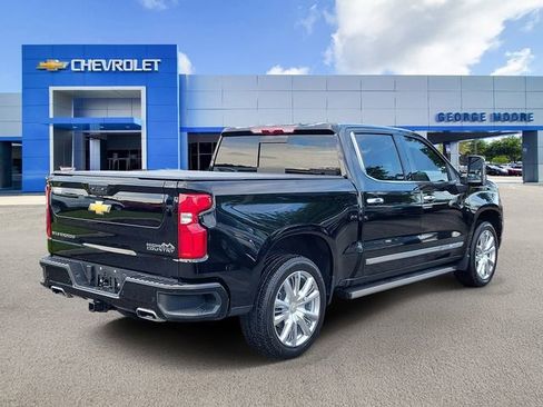 Certified 2025 Chevrolet Silverado 1500 High Country w/ High Country Premium Package AWD/4WD image 4
