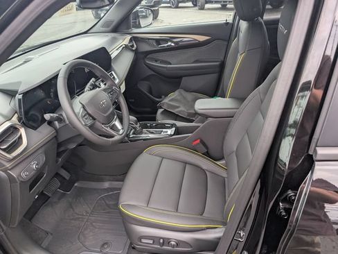 New 2026 Chevrolet TrailBlazer ACTIV w/ Convenience Package FWD image 13