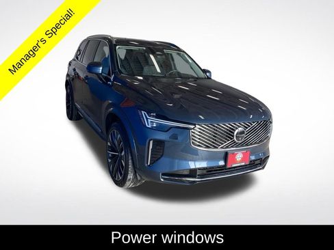 Used 2025 Volvo XC90 B6 Plus AWD/4WD image 17
