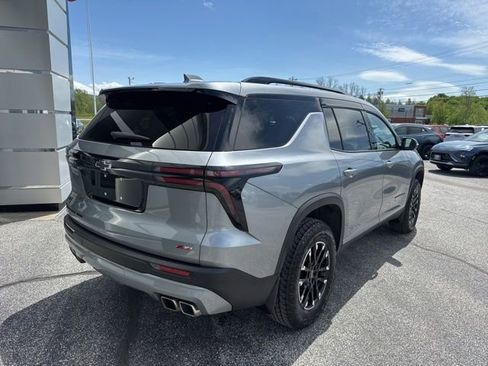 Used 2025 Chevrolet Traverse Z71 AWD/4WD image 7