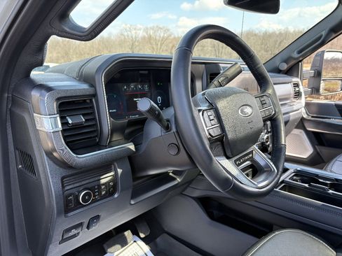 Used 2026 Ford F350 Platinum image 29