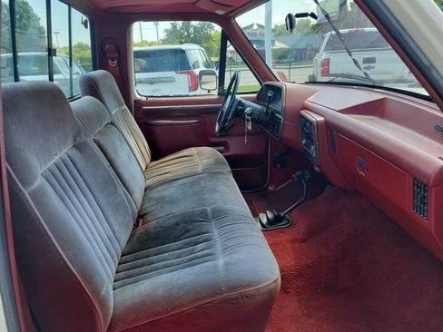 Used 1987 Ford F250 4x4 Regular Cab image 11