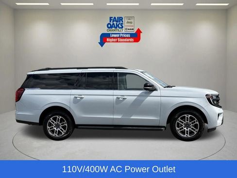 Used 2025 Ford Expedition Max Active AWD/4WD image 6