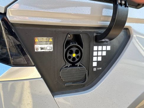 Used 2024 Hyundai Ioniq 5 Limited RWD image 6
